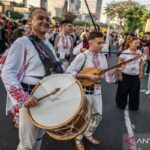 parade-budaya-jakarta-world-folklore-festival-2025-2589513.jpg